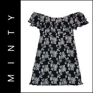 Minty Women Floral Off Shoulder Short Dress Size Small Black